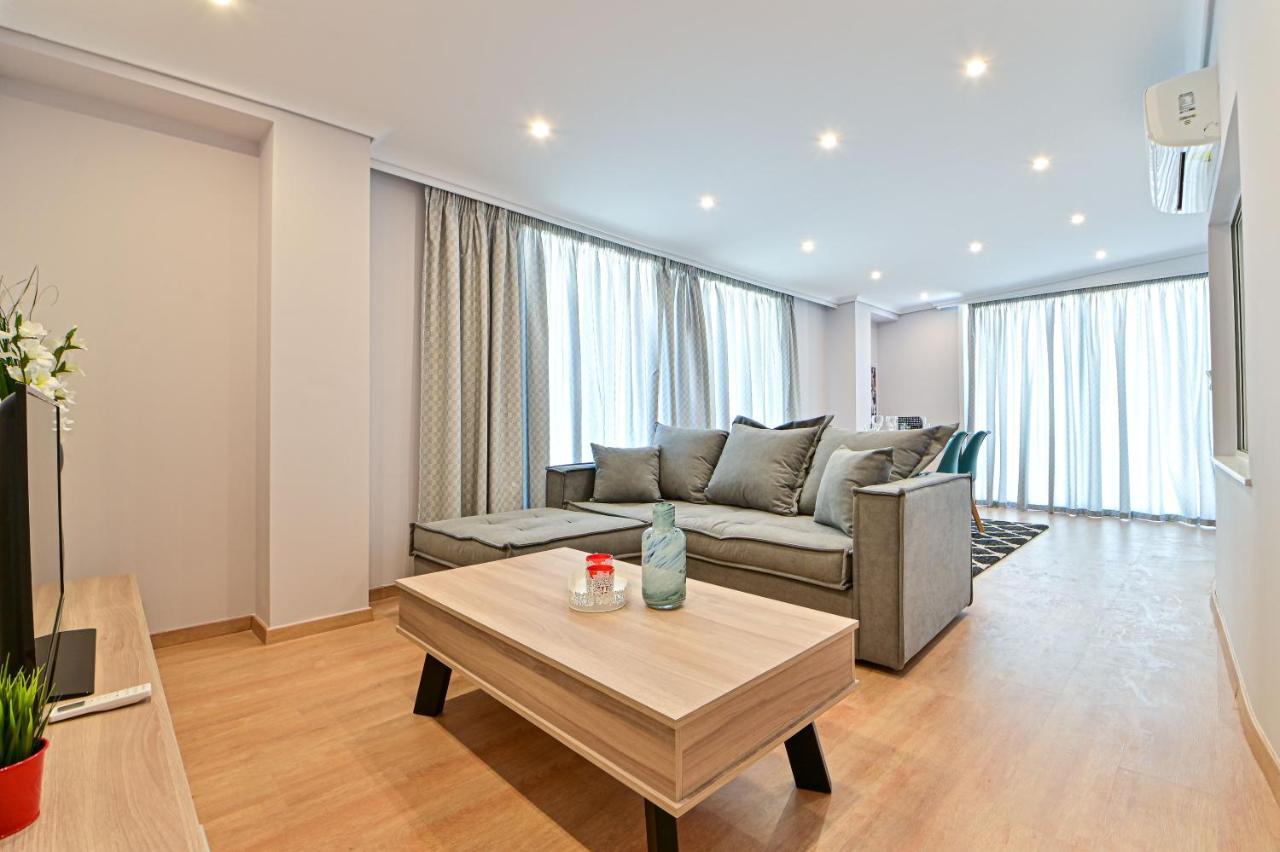 Charming Apartment With A Sea View Terrace Piraeus Exterior photo