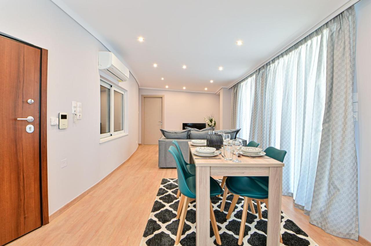 Charming Apartment With A Sea View Terrace Piraeus Exterior photo